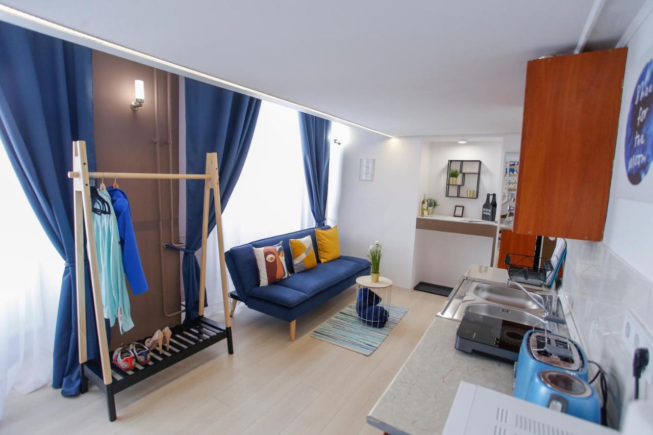Urania Apartmanhaz Eger Buitenkant foto