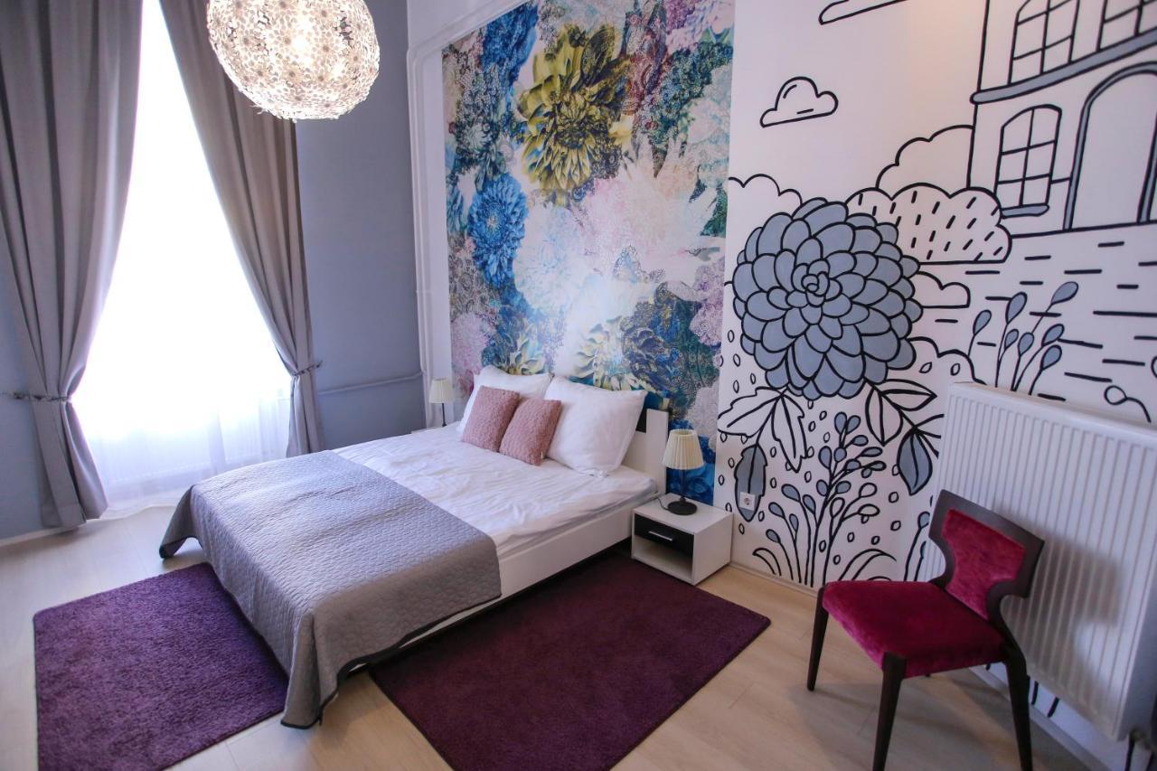Urania Apartmanhaz Eger Buitenkant foto