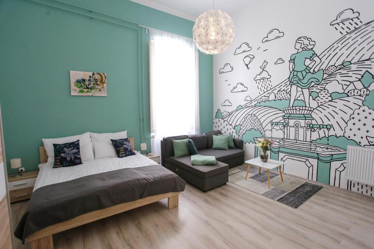 Urania Apartmanhaz Eger Buitenkant foto