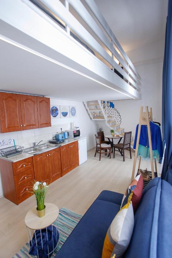 Urania Apartmanhaz Eger Buitenkant foto