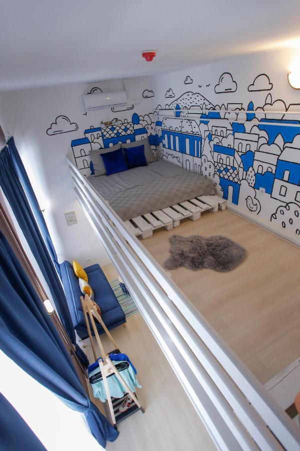Urania Apartmanhaz Eger Buitenkant foto
