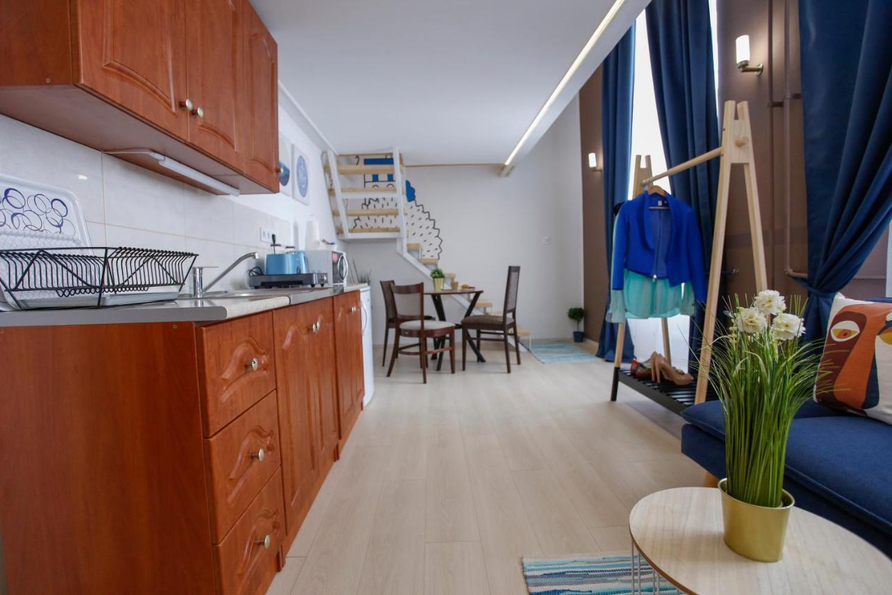 Urania Apartmanhaz Eger Buitenkant foto