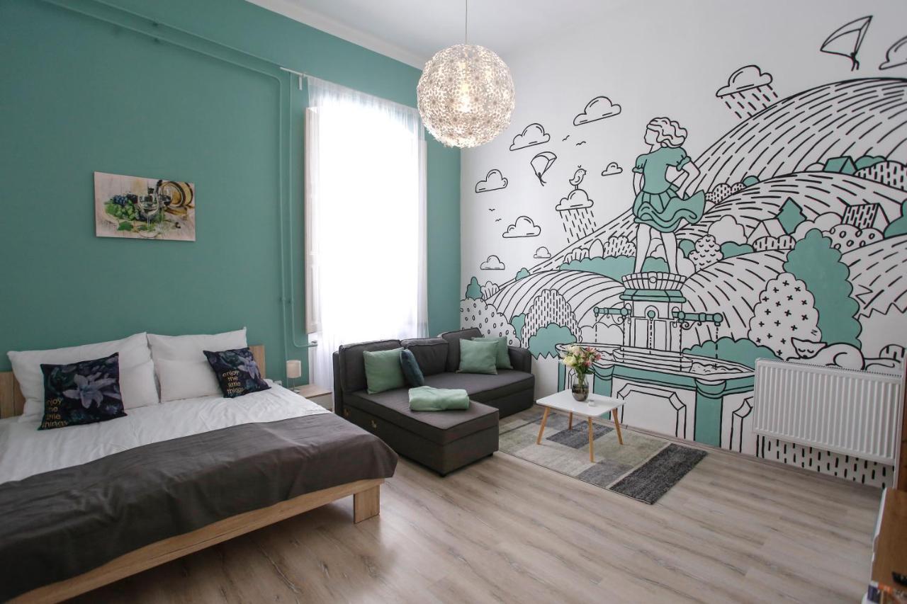 Urania Apartmanhaz Eger Buitenkant foto